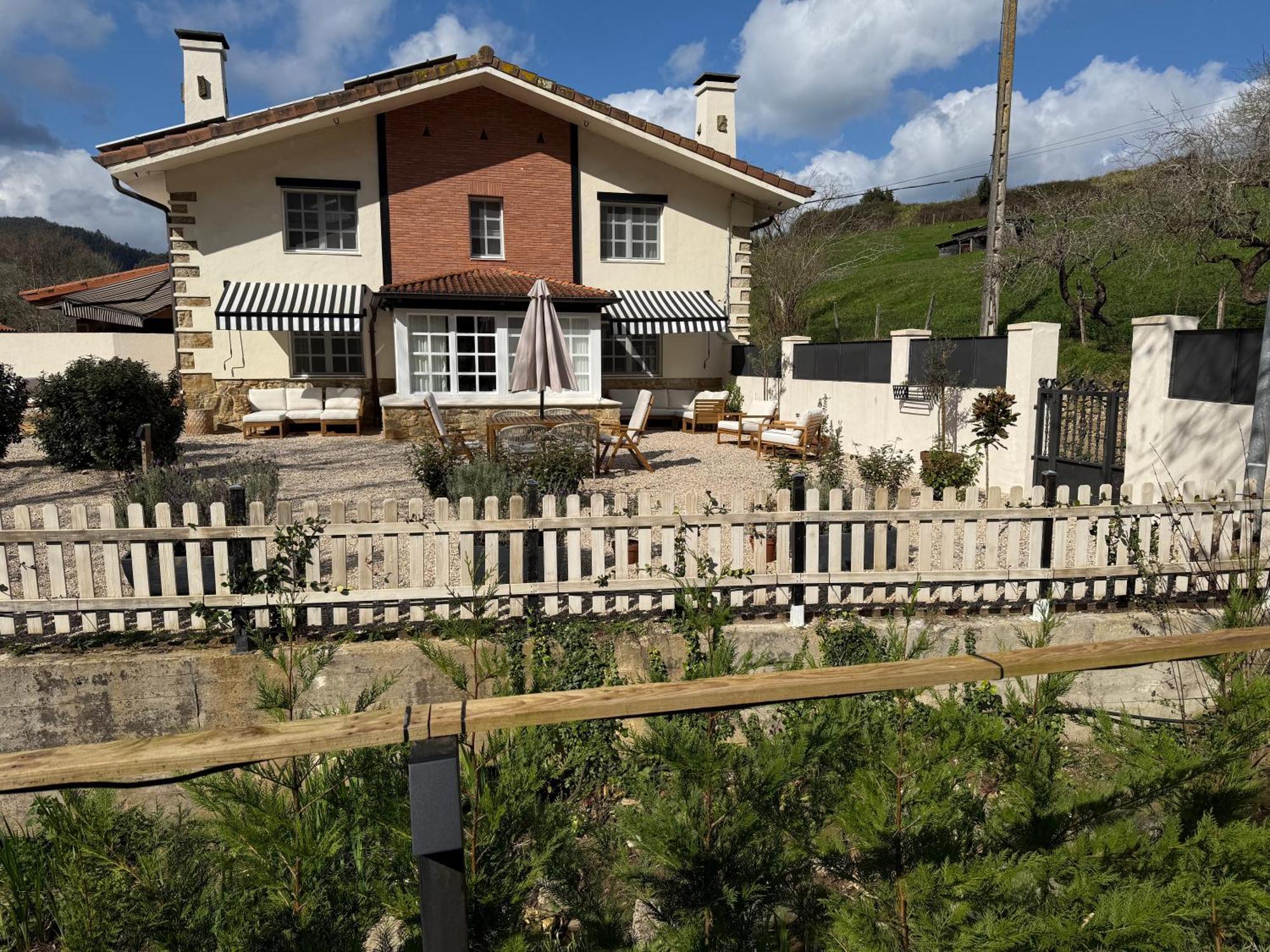 Gurah Boutique Apartments Bakio Exterior photo
